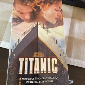 Titantic set of 2 VHS movies.